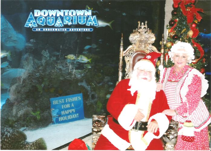 Breakfast with Santa at the Downtown Aquarium