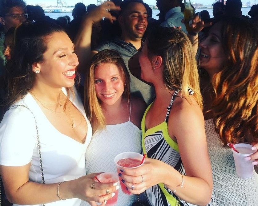NYC Sunday Crowd Control Sunset Edm Techno House Jewel Yacht Party Cruise 2022
