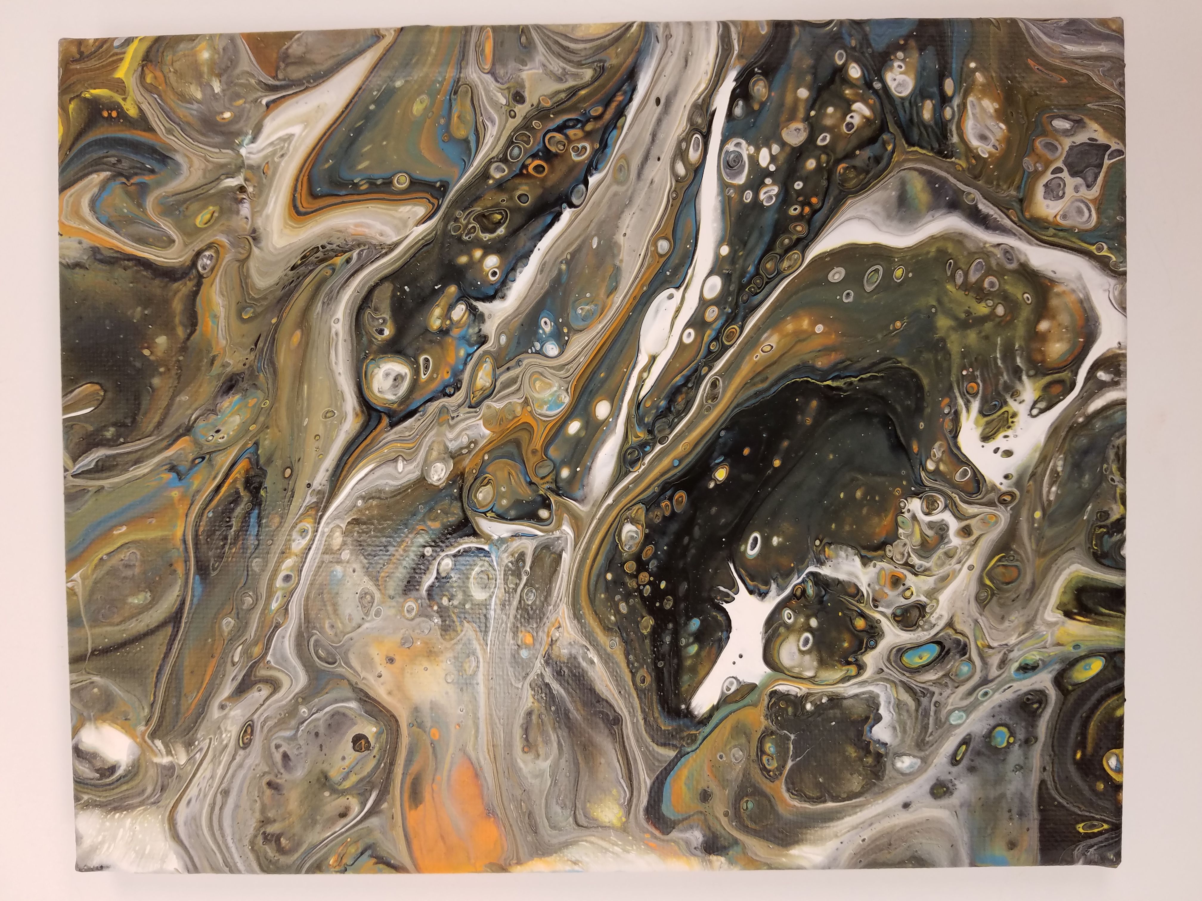 Paint pouring - Learn the basics of paint pouring to create gorgeous abstract art. Go with the flow...