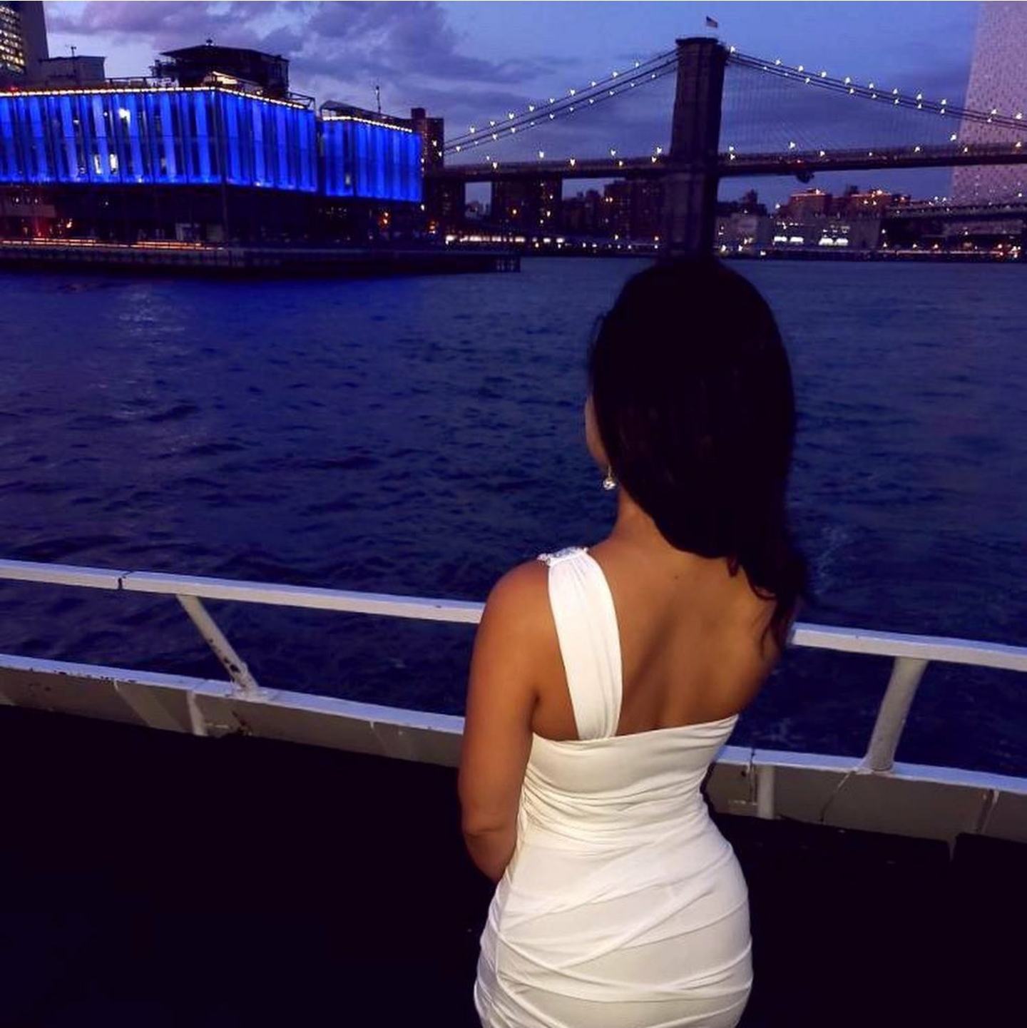 Jewel Yacht NYC Summer Moonlight Midnight Yacht Friday Party 2022