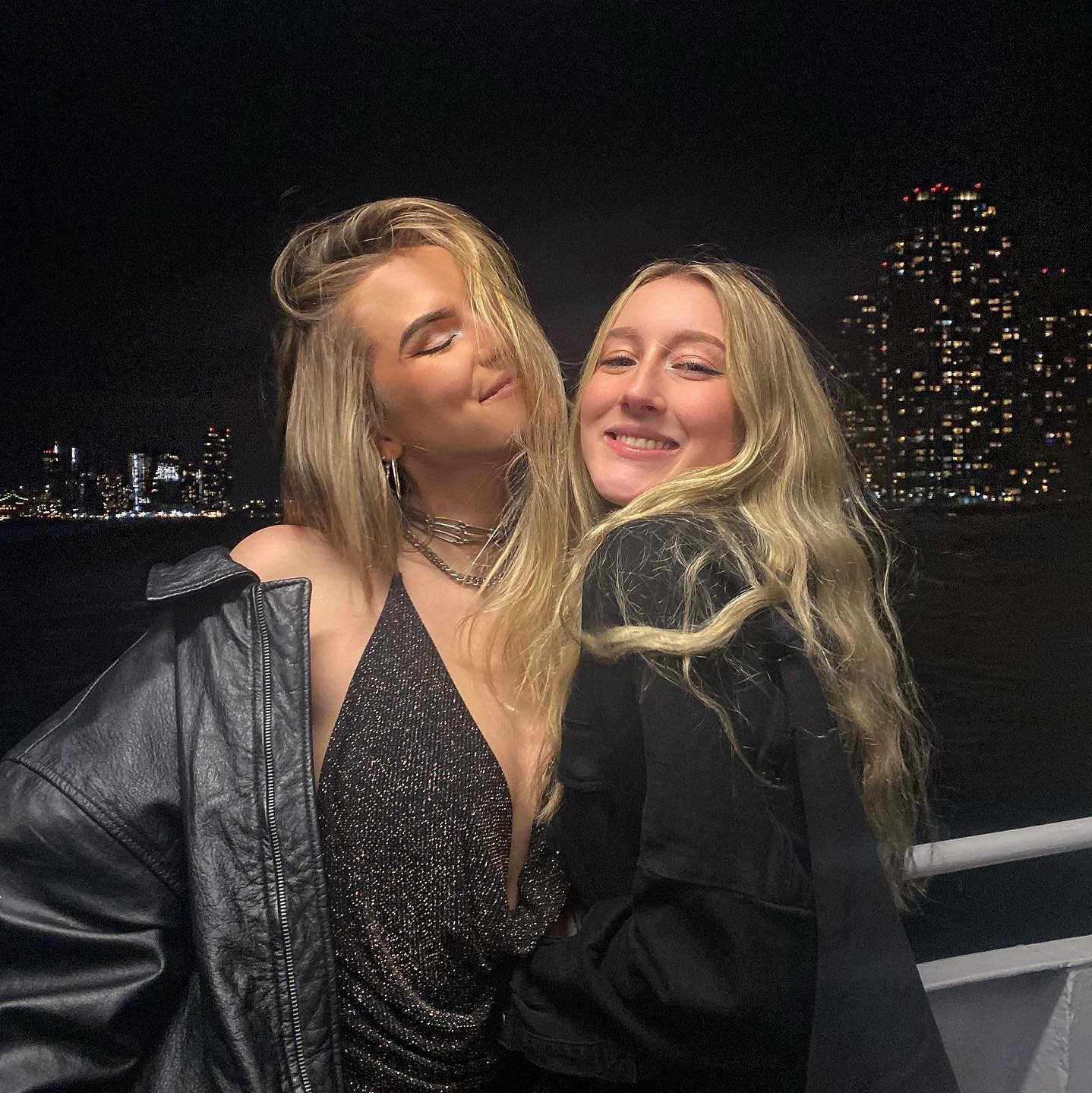 NYC Sunset Summer Wave Cabana Yacht Booze Cruise Party 2022