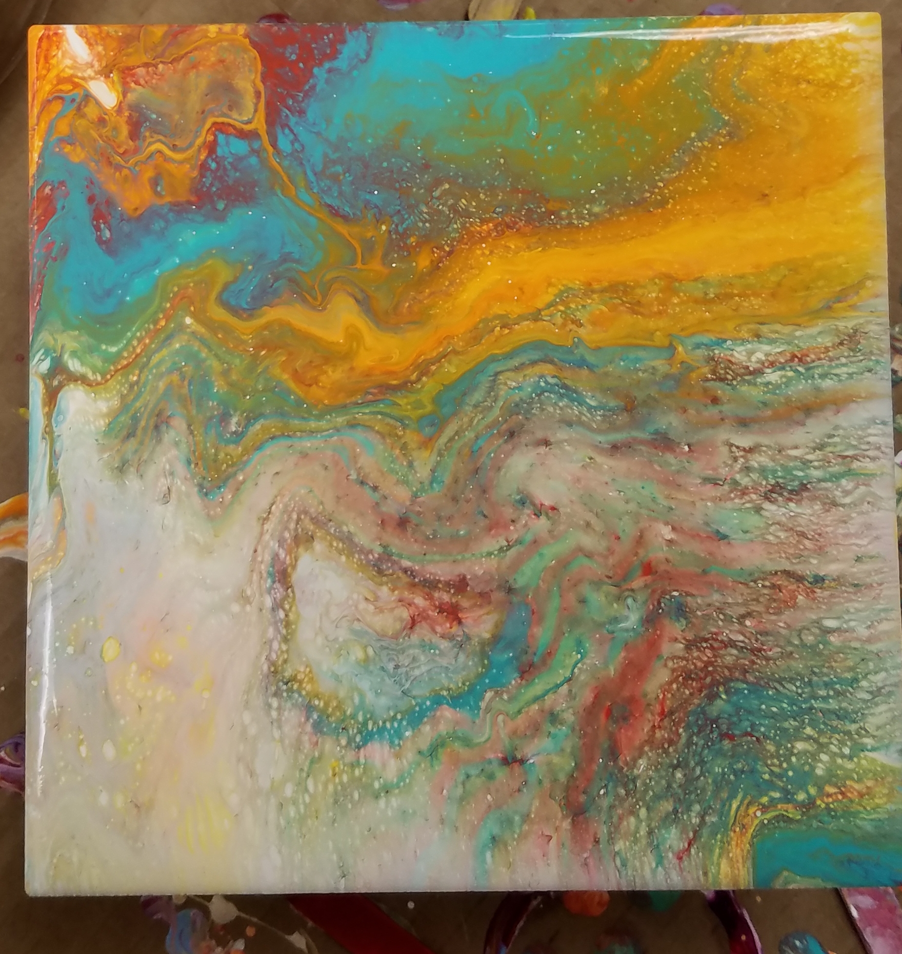 Paint pouring - Learn the basics of paint pouring to create gorgeous abstract art. Go with the flow...