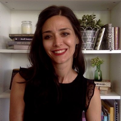 In-Person Event with Kristi Wientge/Best Friends, Bikinis, and Other Summer Catastrophes
