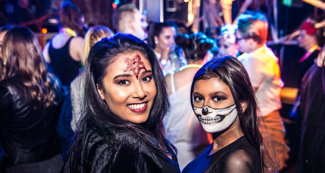 Skyroom NYC 40s & Over Halloween Penthouse Party 2019
