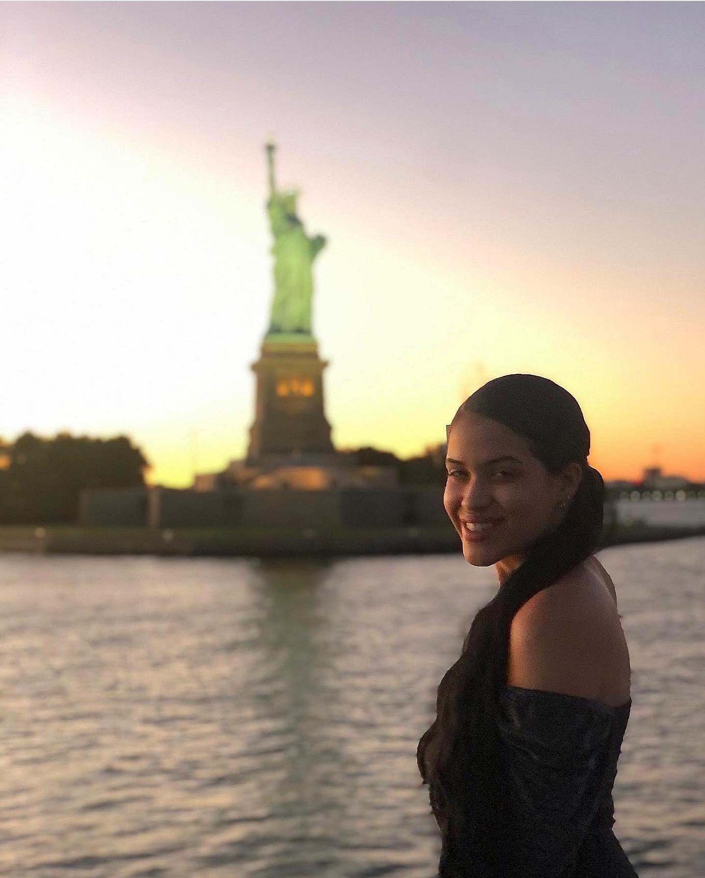 NYC Sunset Summer Wave Cabana Yacht Booze Cruise Party 2022