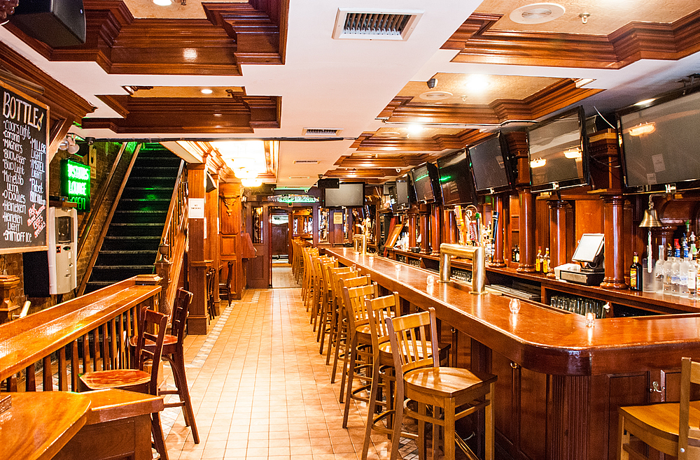 Playwright Bar & Lounge 40s & Over New Years Eve Party 2022