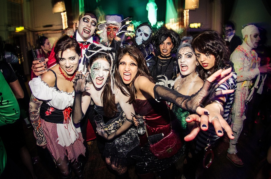Fright Night in Fenway Halloween Bar Crawl