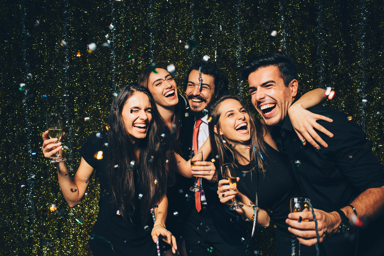 Toms River Ale House "All That Glitters" New Years Eve 2019 Toms River Ale House "All That Glitters" New Years Eve 2019