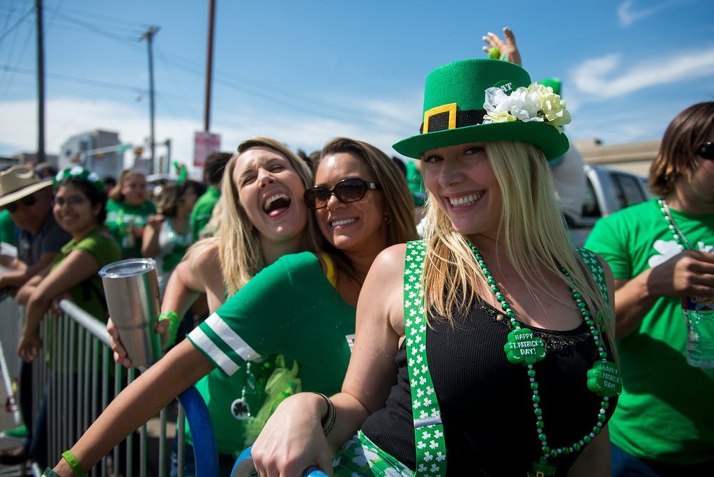 Chicago St Paddy's "Luck of the Irish" Pub Crawl 