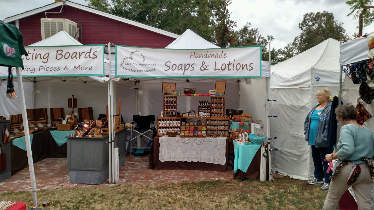 The Hillside Farms Holiday Craft Fair Returns To SoCal