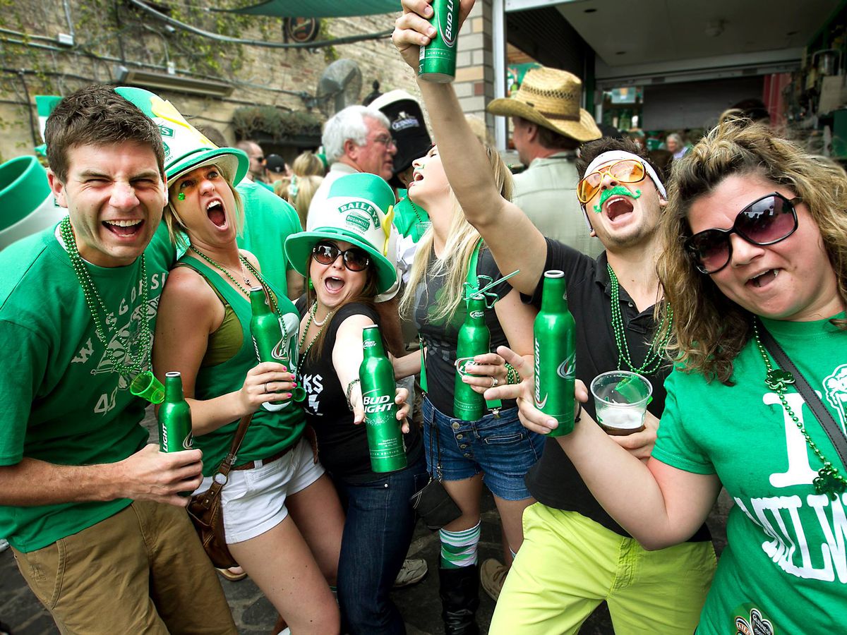 Chicago St Paddy's "Luck of the Irish" Pub Crawl 