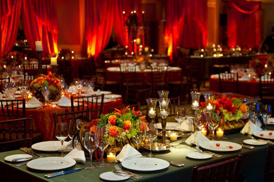 4 Specific Fall Themes for Your Event