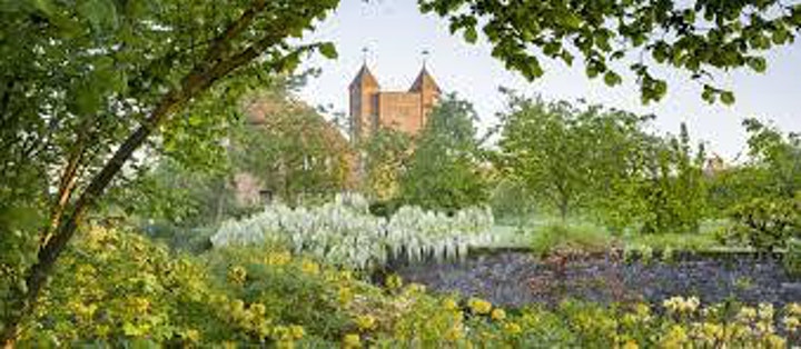 Live Like a Queen: a look at Britain’s queer stately homes