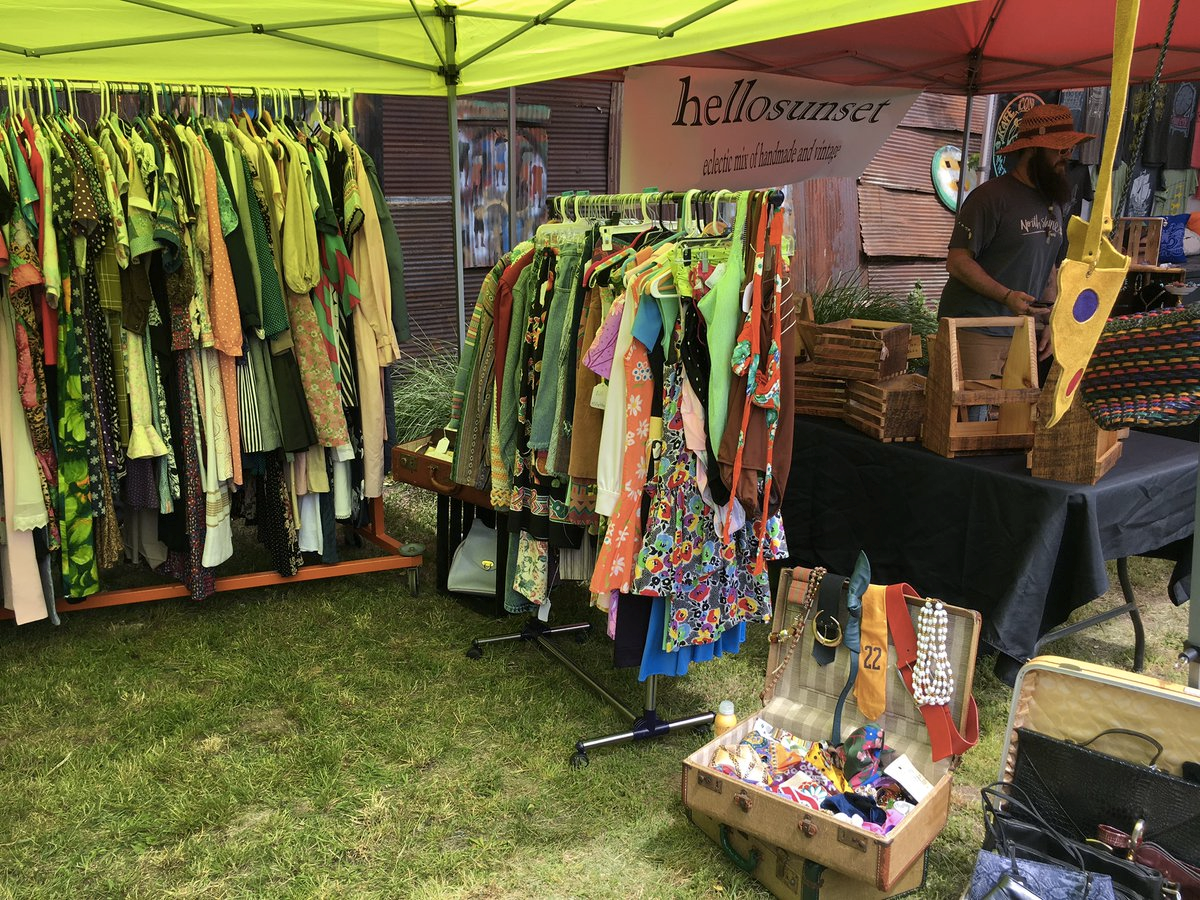 Browse Through Vintage Americana Clothing at Pacific Flea’s Events in Jersey City