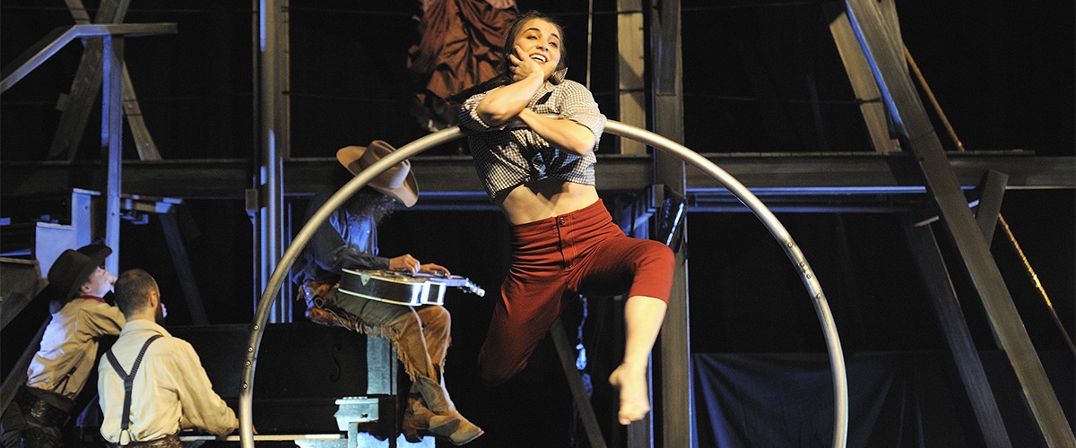 Cirque Eloize at Merriam Theater