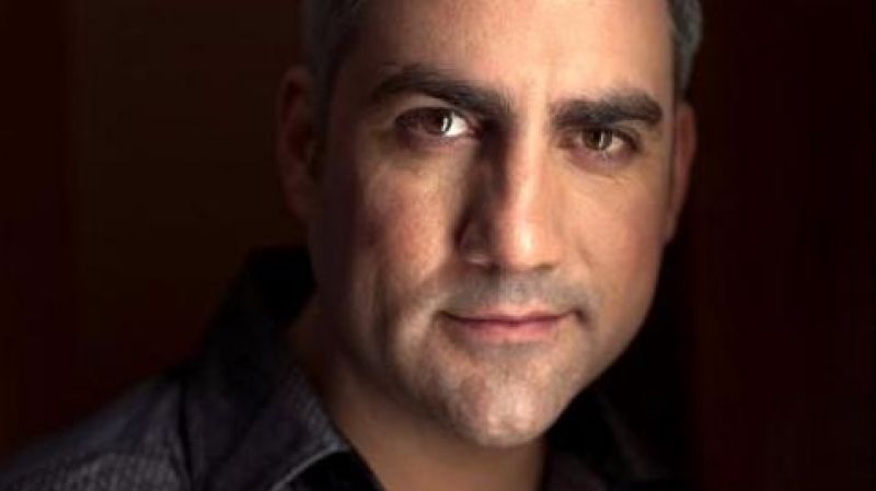 The Walker Center presents Taylor Hicks.