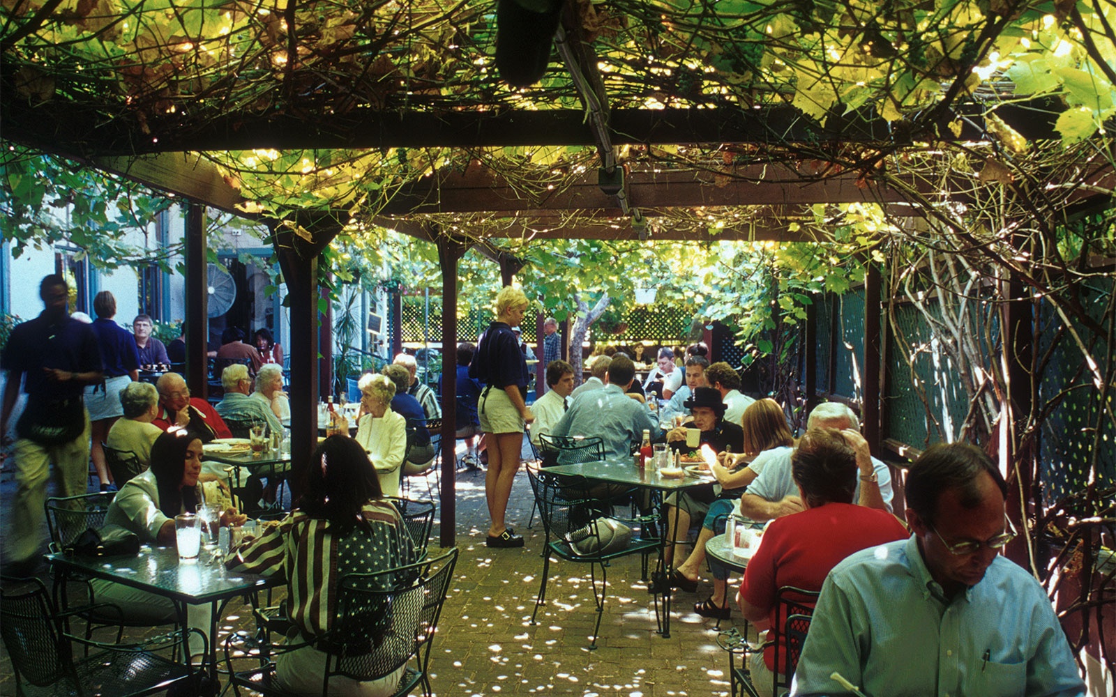Get Out and Grab Some Brew at Chicago’s Best Beer Gardens