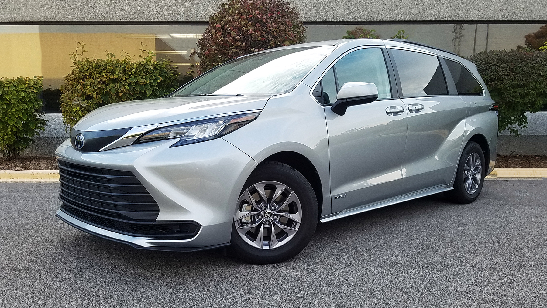 All-New 2021 Toyota Sienna Presents Virtual Bollywood Magic (Yes, ACTUAL Magic & Mind Reading) with Celebrity Guest Ankur Bhatia and Farhan's Brown Magic