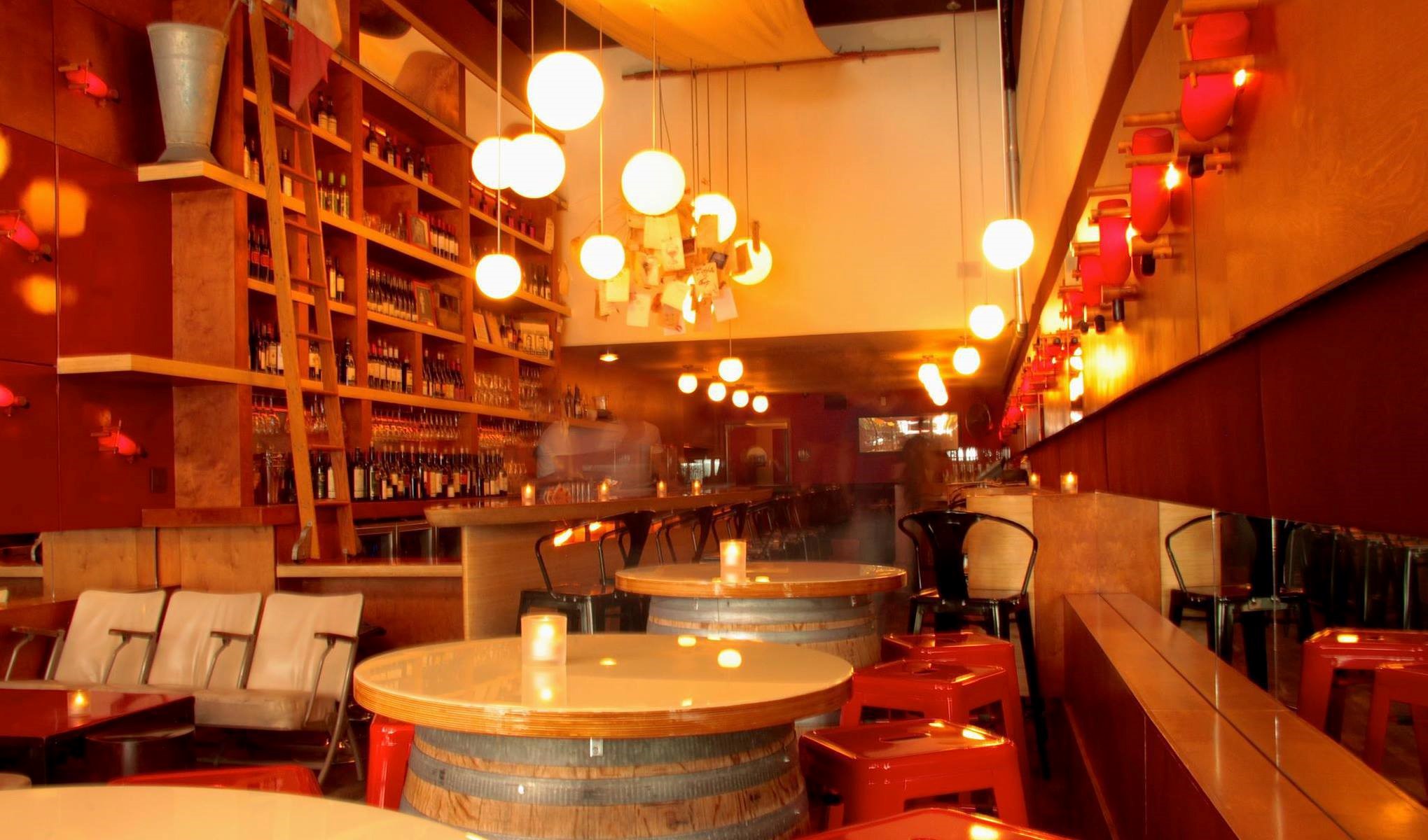 Amelie Wine Bar – The Perfect Brunch, Lounge, and Bar in NYC