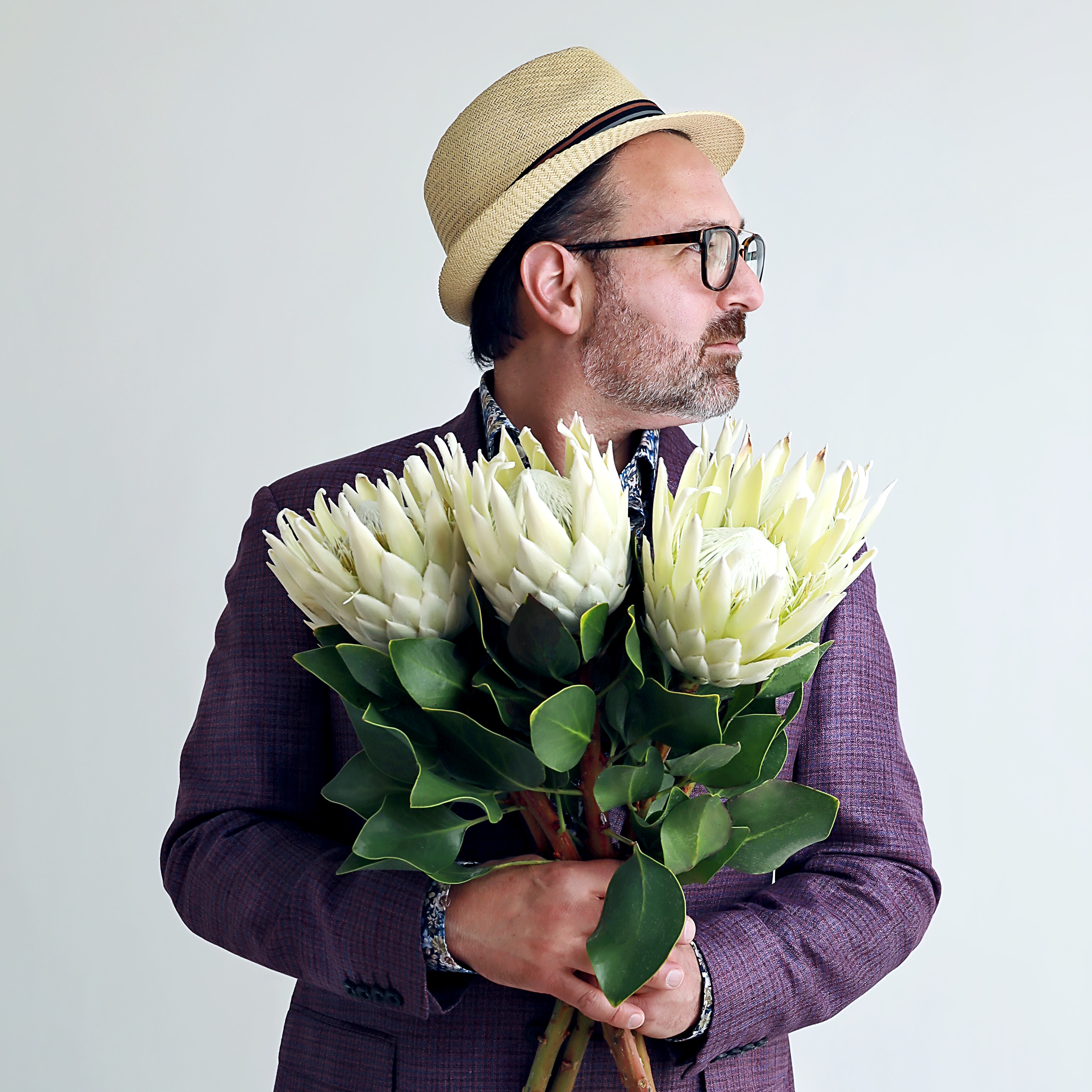 Celebrate on Chicago Ave-Flower Demonstration