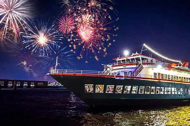 July 4th Weekend Dance the Wave NYC Cabana Yacht Cruise 2022