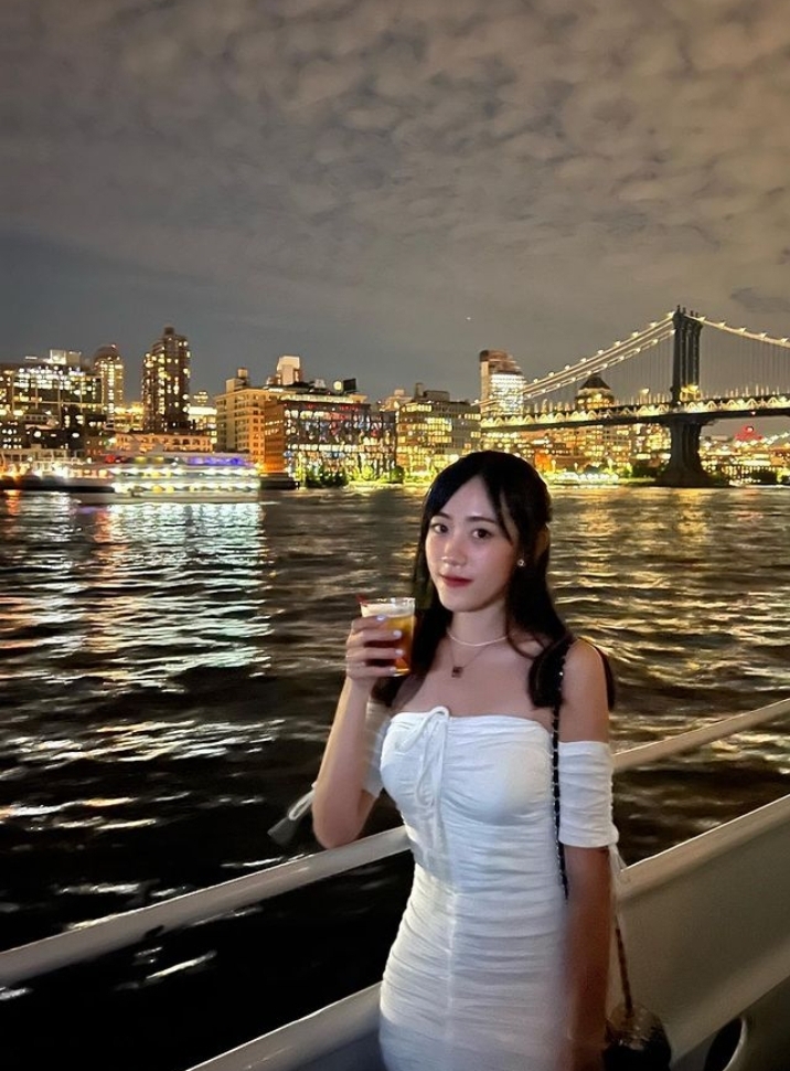 NYC Sunday Crowd Control Sunset Edm Techno House Jewel Yacht Party Cruise 2022