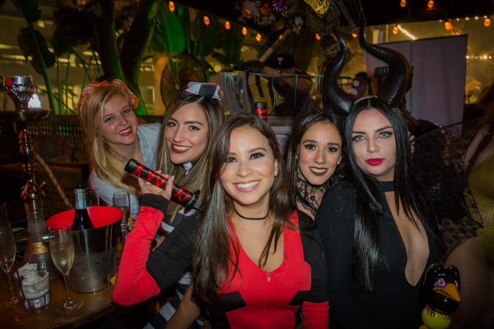 Nashville Graveyard Row Halloween Bar Crawl