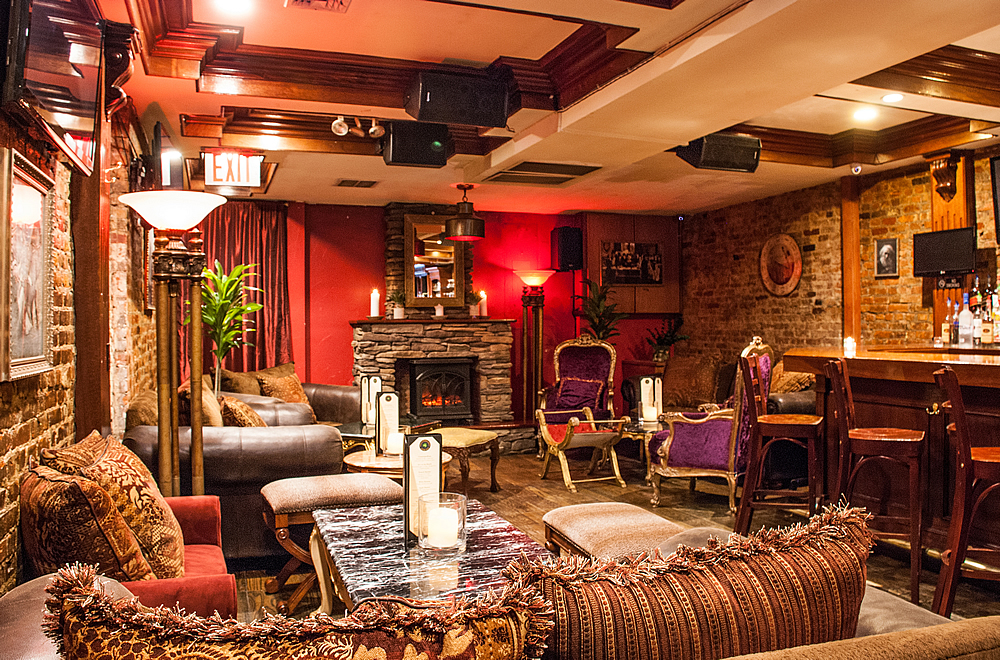 Playwright Bar & Lounge 40s & Over New Years Eve Party 2022